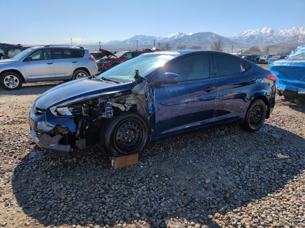 2013 HYUNDAI ELANTRA GL