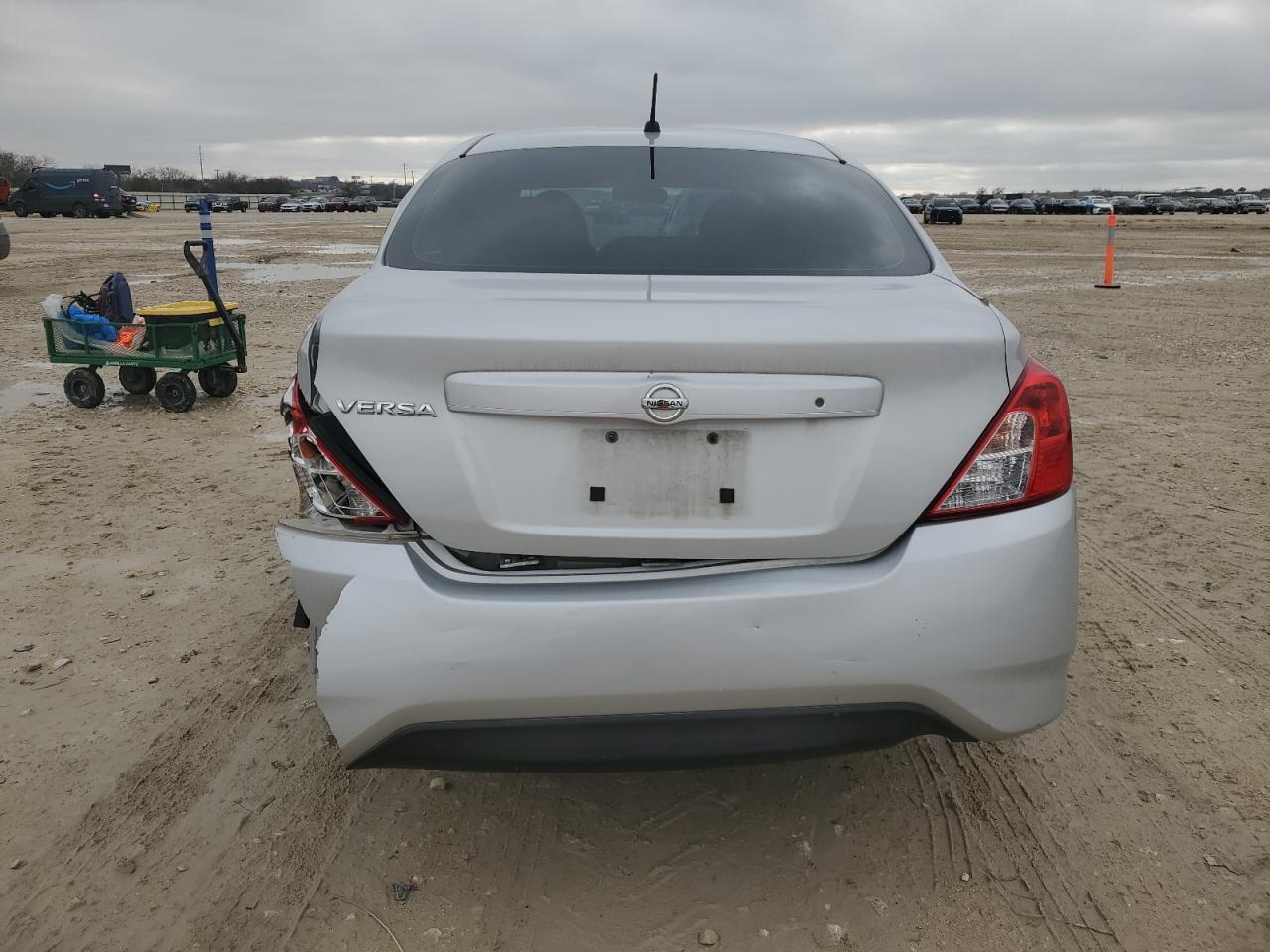 2016 NISSAN VERSA S - Фото 6