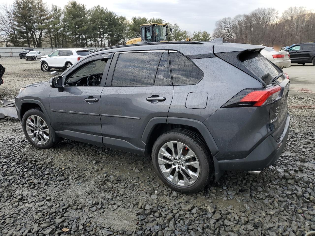 2019 TOYOTA RAV4 XLE P - Image 2