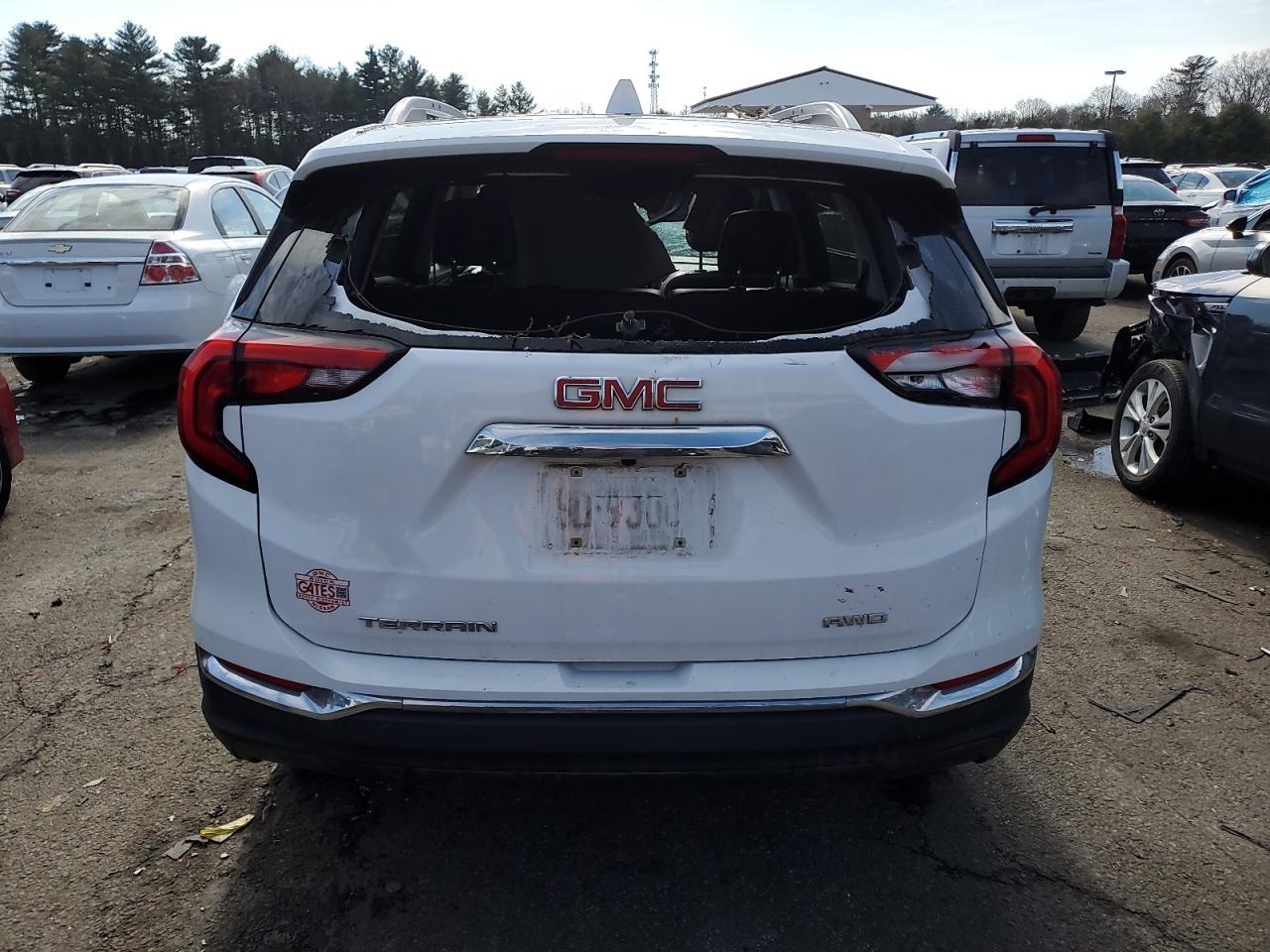 2018 GMC TERRAIN SL - Image 6