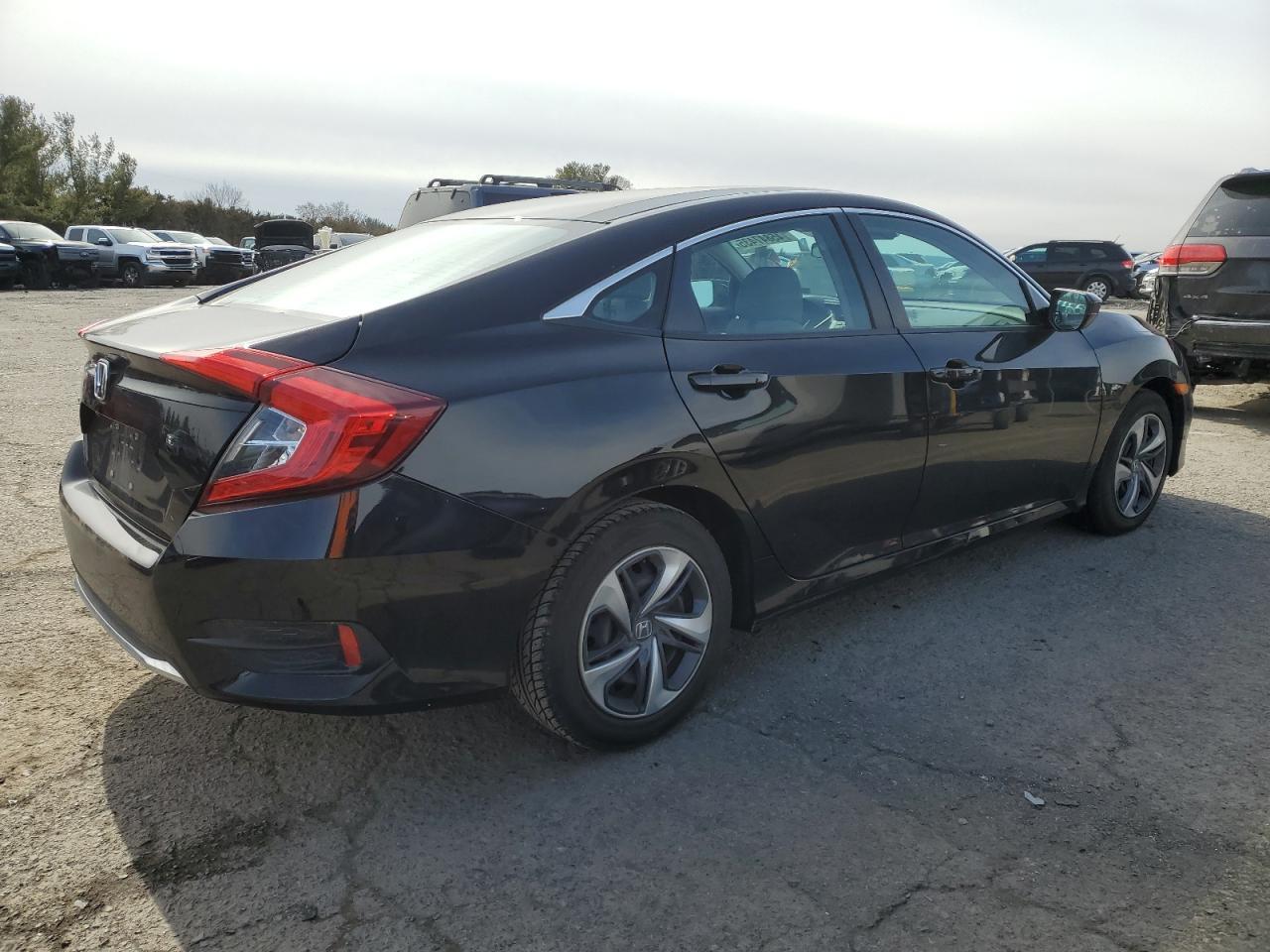 2019 HONDA CIVIC LX - Image 3