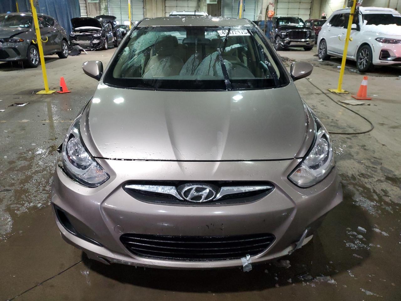 2014 HYUNDAI ACCENT GLS - Image 5