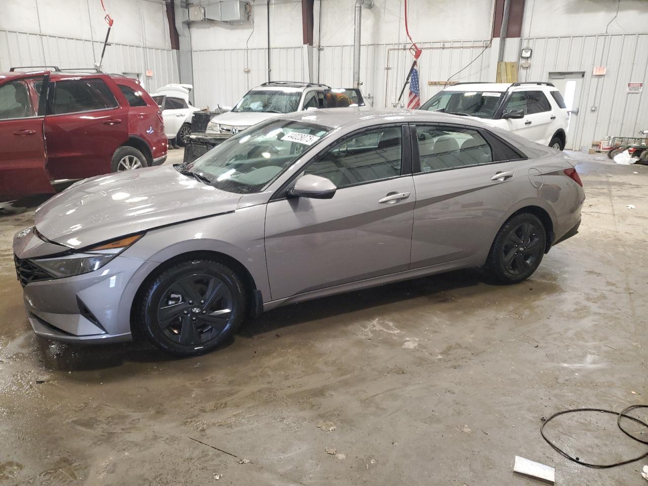 2022 HYUNDAI ELANTRA SE