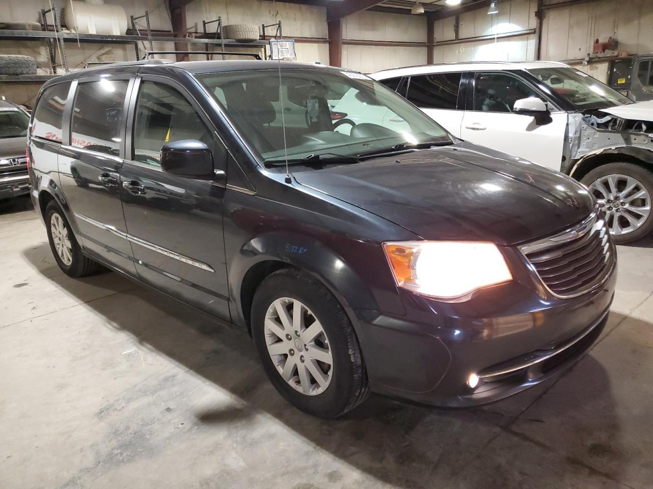 2014 CHRYSLER TOWN & COU - Image 4