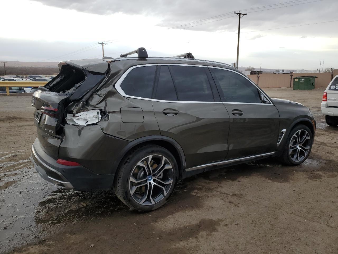 2025 BMW X5 XDRIVE5 - Image 3