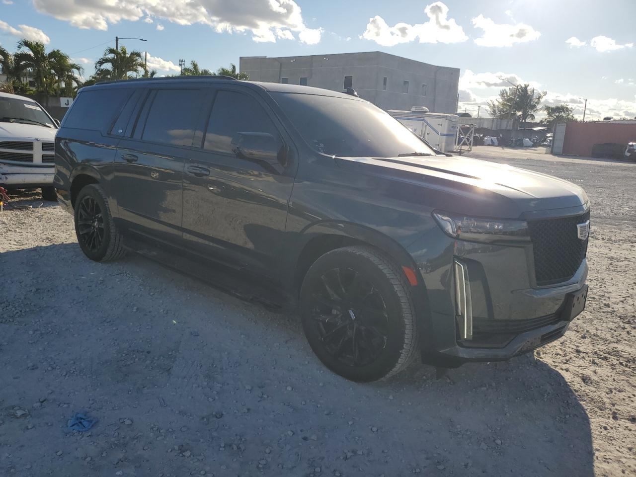 2021 CADILLAC ESCALADE E - Image 4