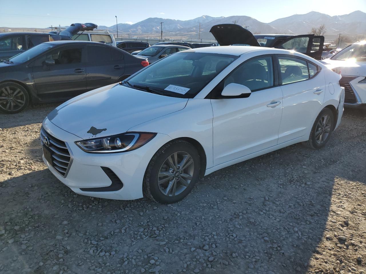 2017 HYUNDAI ELANTRA SE