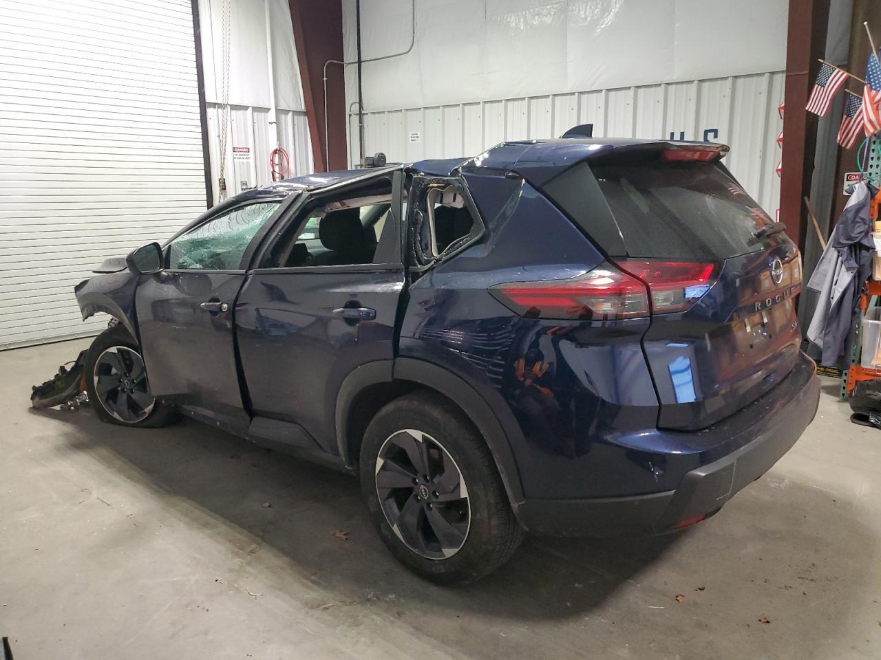 2024 NISSAN ROGUE SV - Image 2