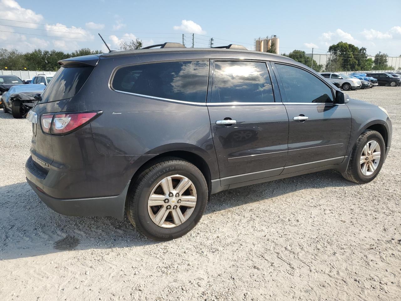 2014 CHEVROLET TRAVERSE L - Image 3