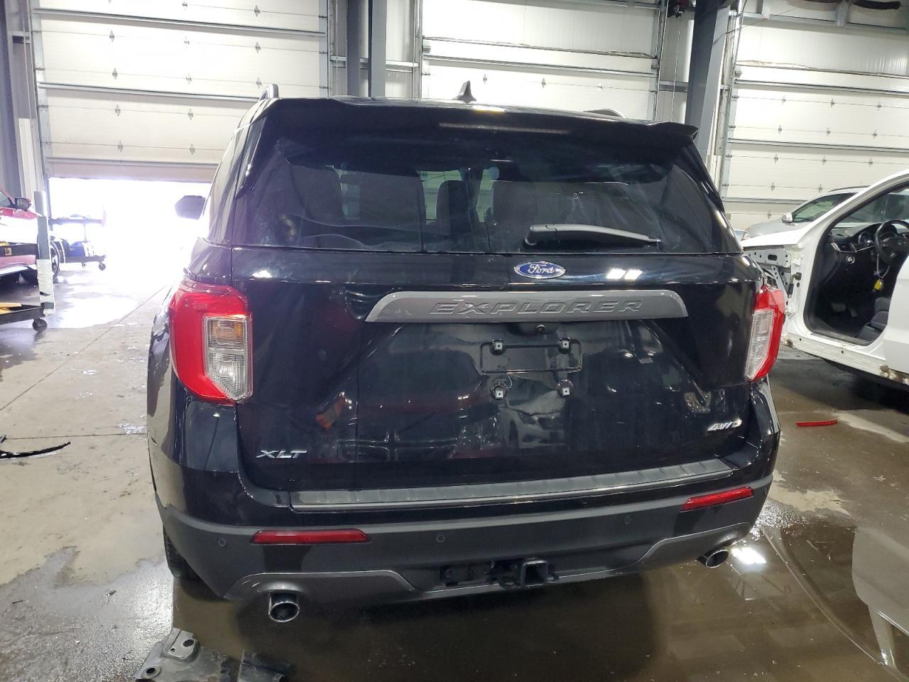 2022 FORD EXPLORER X - Фото 6