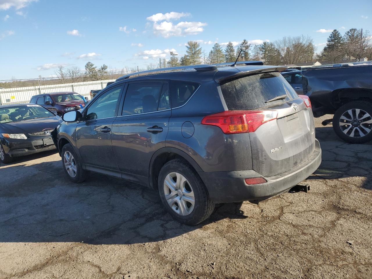 2015 TOYOTA RAV4 LE - Image 2