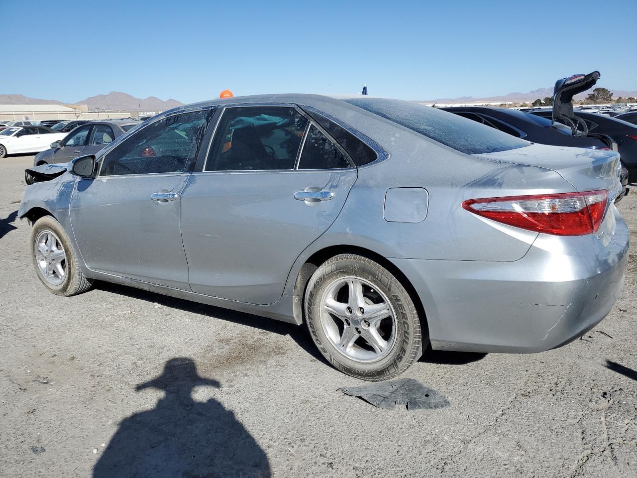 2015 TOYOTA CAMRY LE - Image 2