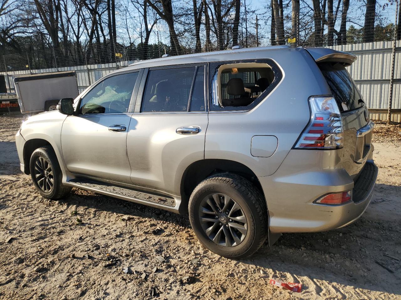 2022 LEXUS GX 460 - Image 2