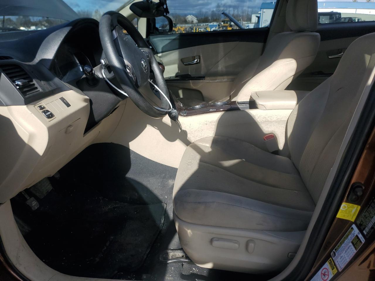 2011 TOYOTA VENZA - Фото 7