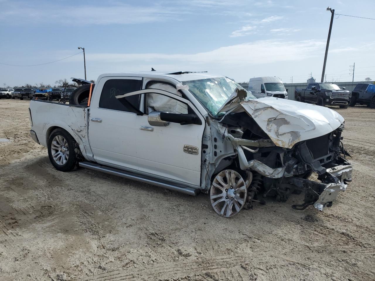 2017 RAM 1500 LONGH - Image 4
