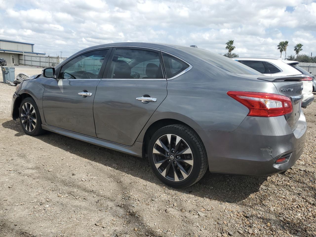 2017 NISSAN SENTRA S - Фото 2