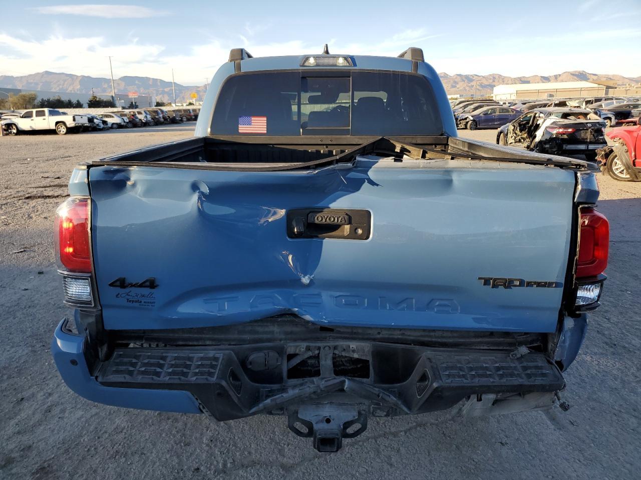 2018 TOYOTA TACOMA DOU - Фото 6