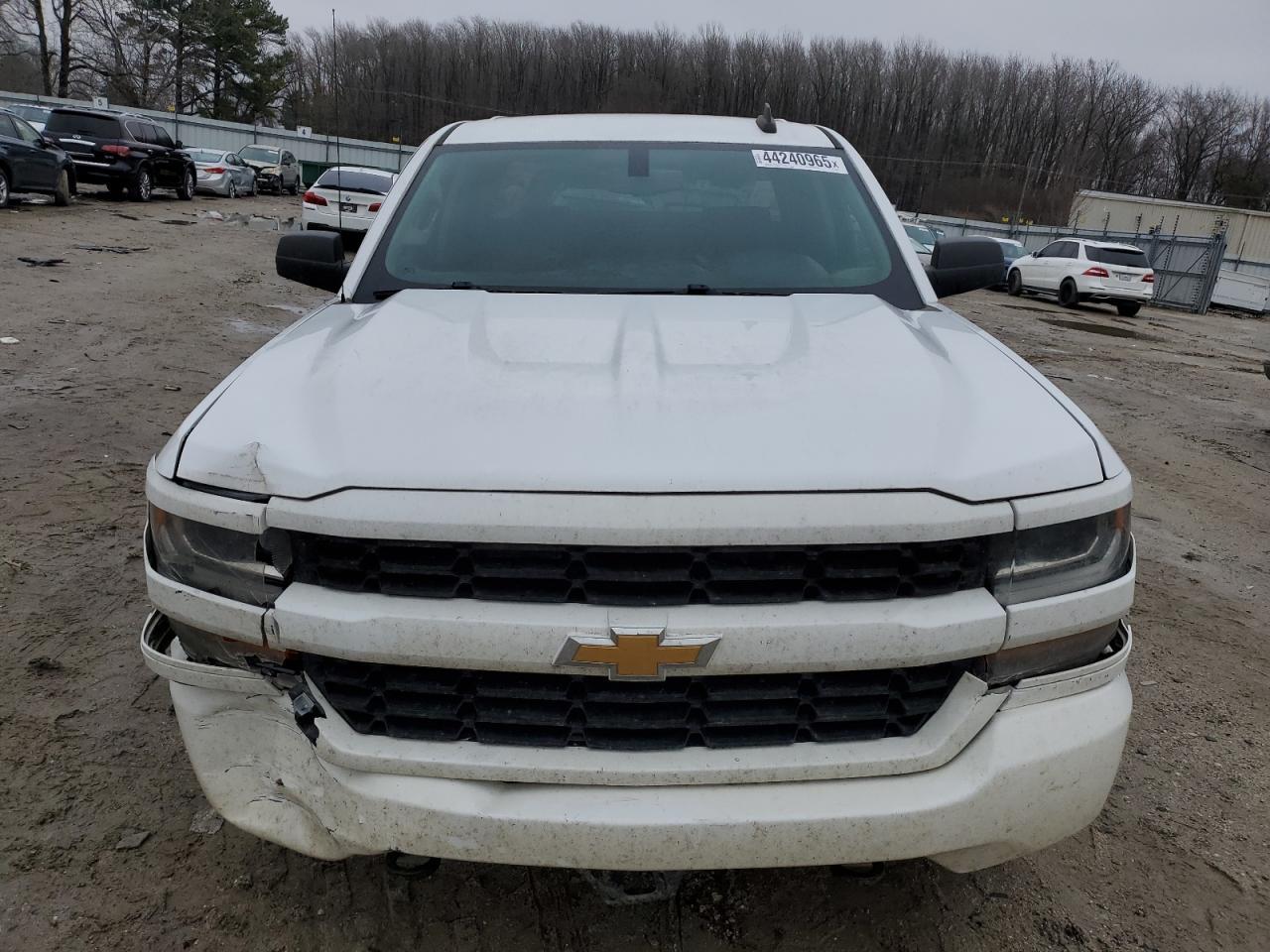 2018 CHEVROLET SILVERADO - Фото 5