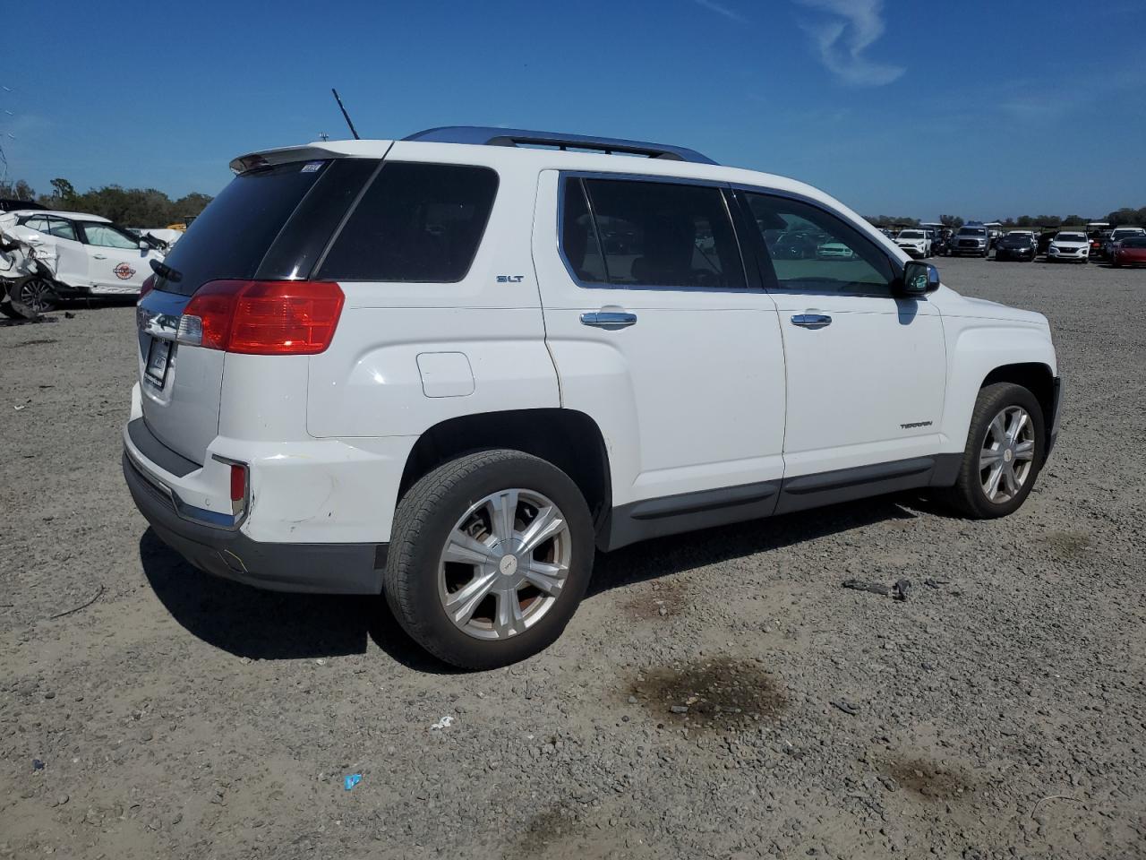 2016 GMC TERRAIN SL - Image 3