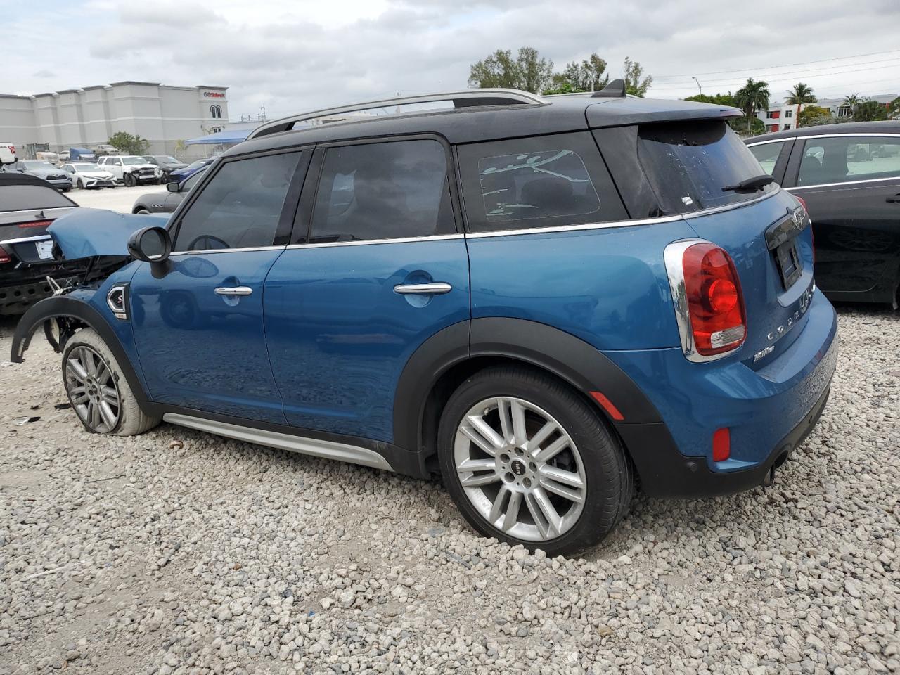 2017 MINI COOPER S C - Image 2