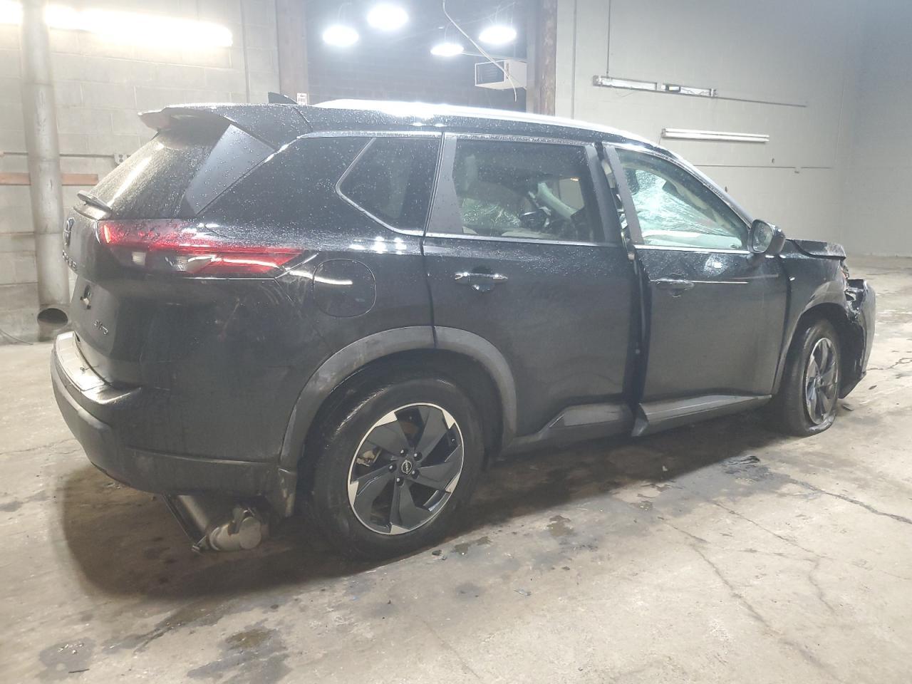 2024 NISSAN ROGUE SV - Image 3