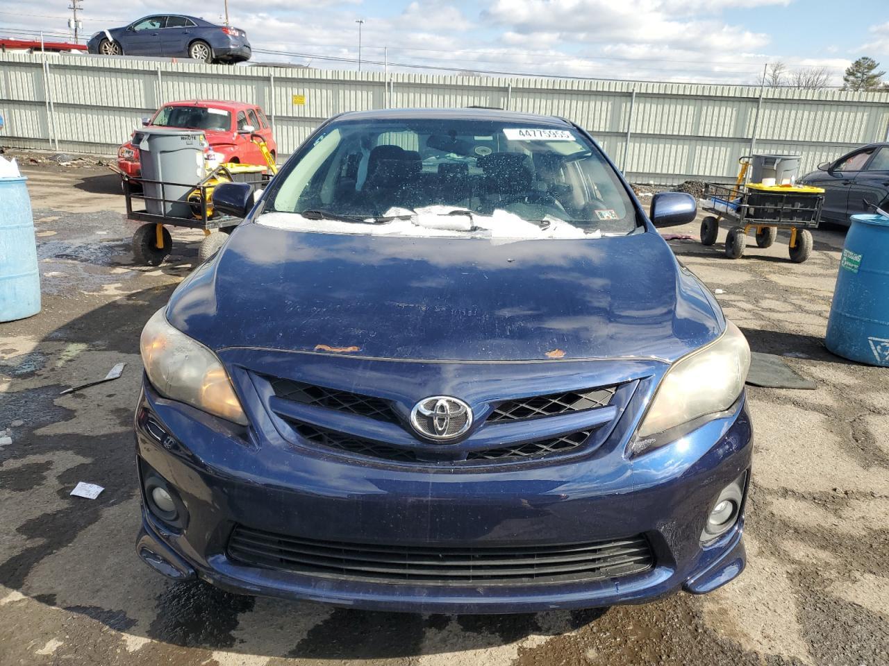 2013 TOYOTA COROLLA BA - Фото 5
