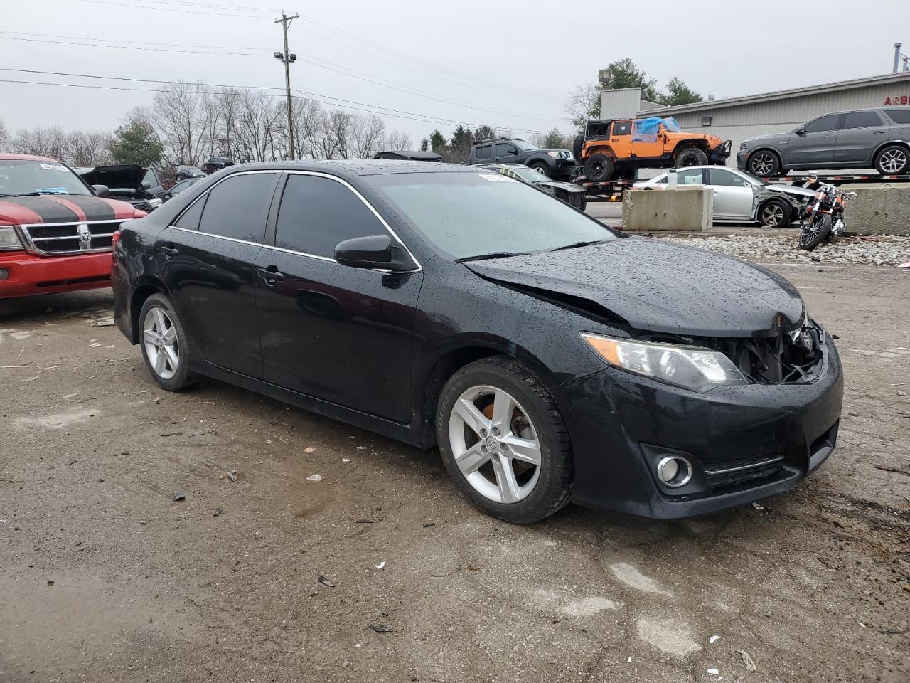 2013 TOYOTA CAMRY L - Image 4