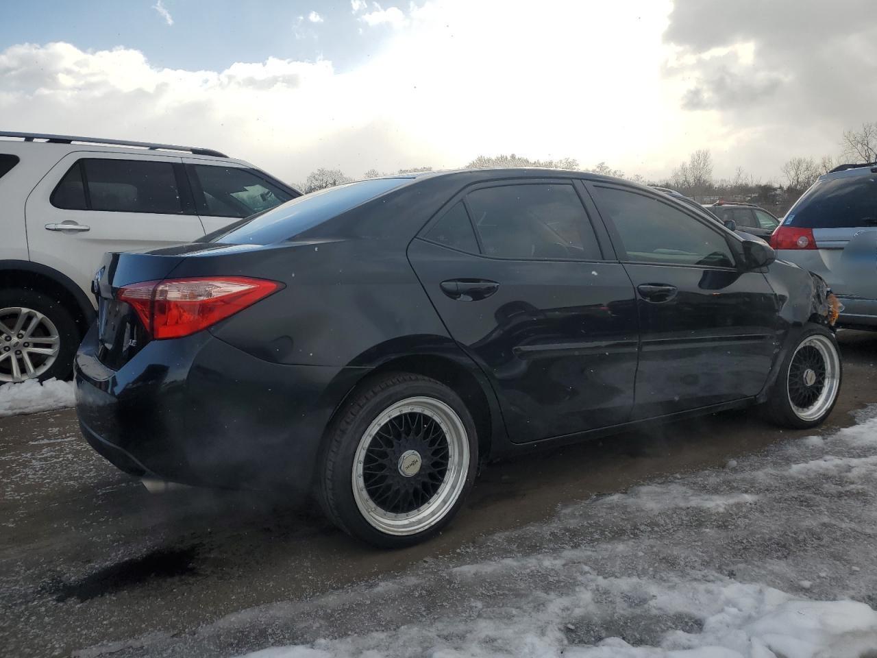 2019 TOYOTA COROLLA L - Image 3