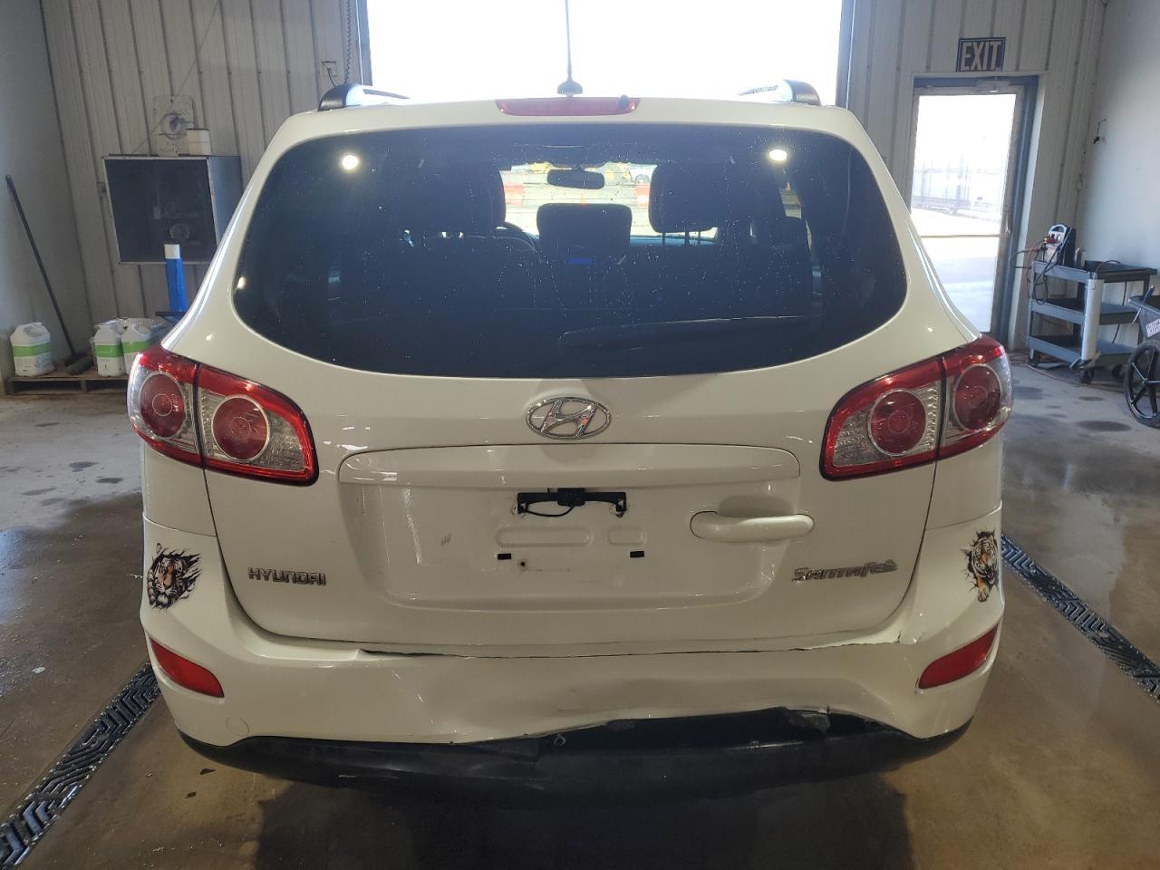2011 HYUNDAI SANTA FE G - Image 6
