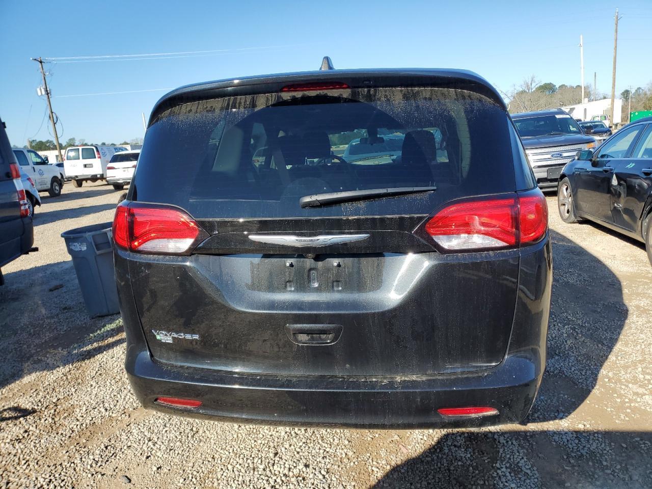 2022 CHRYSLER VOYAGER LX - Image 6