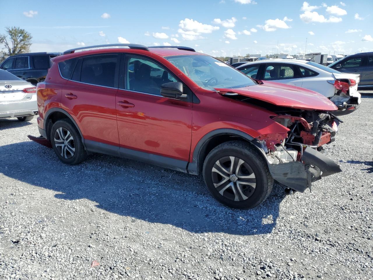 2017 TOYOTA RAV4 LE - Image 4