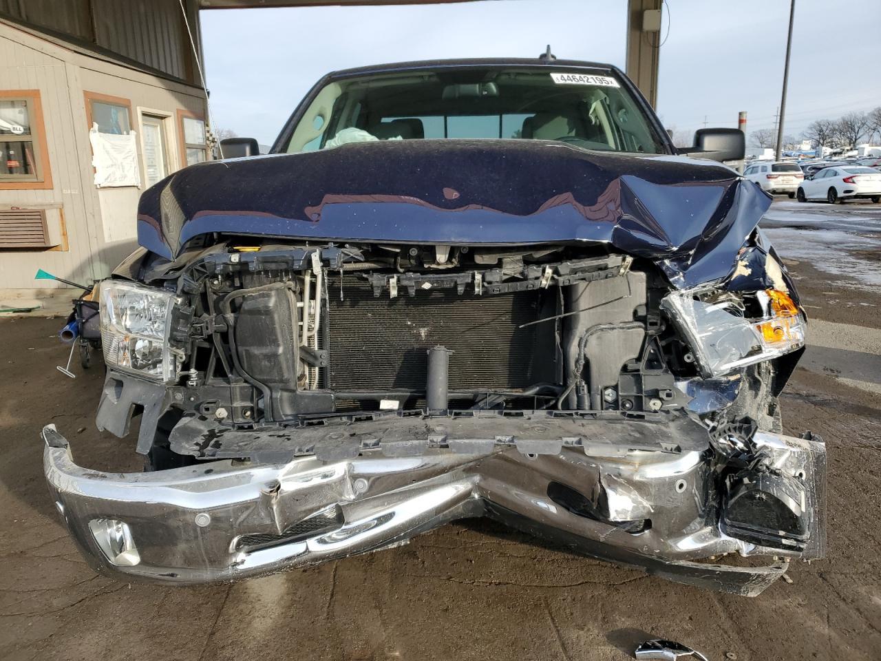 2017 RAM 1500 SLT - Image 5