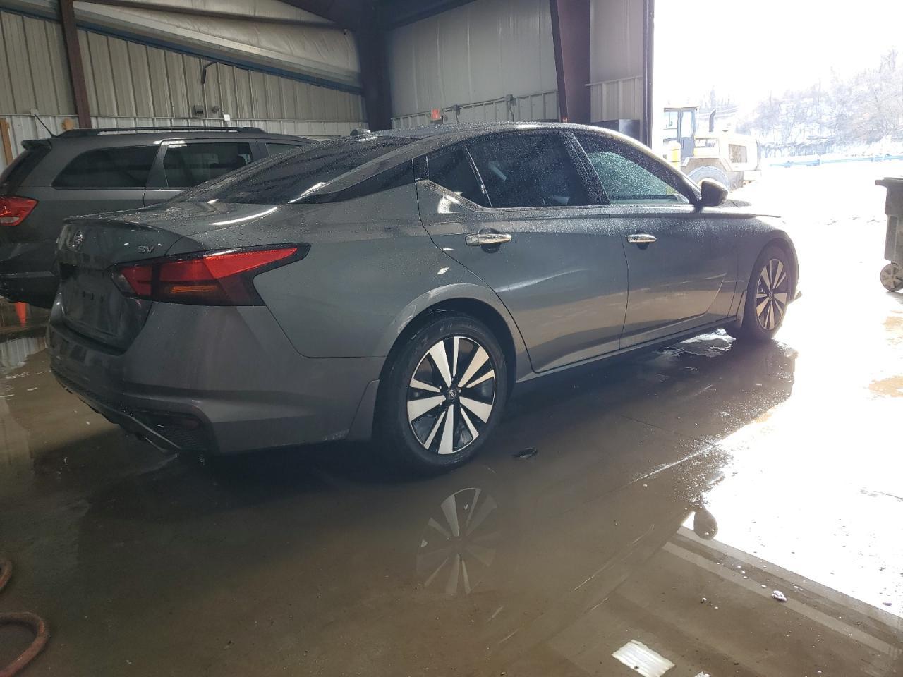 2020 NISSAN ALTIMA SV - Фото 3