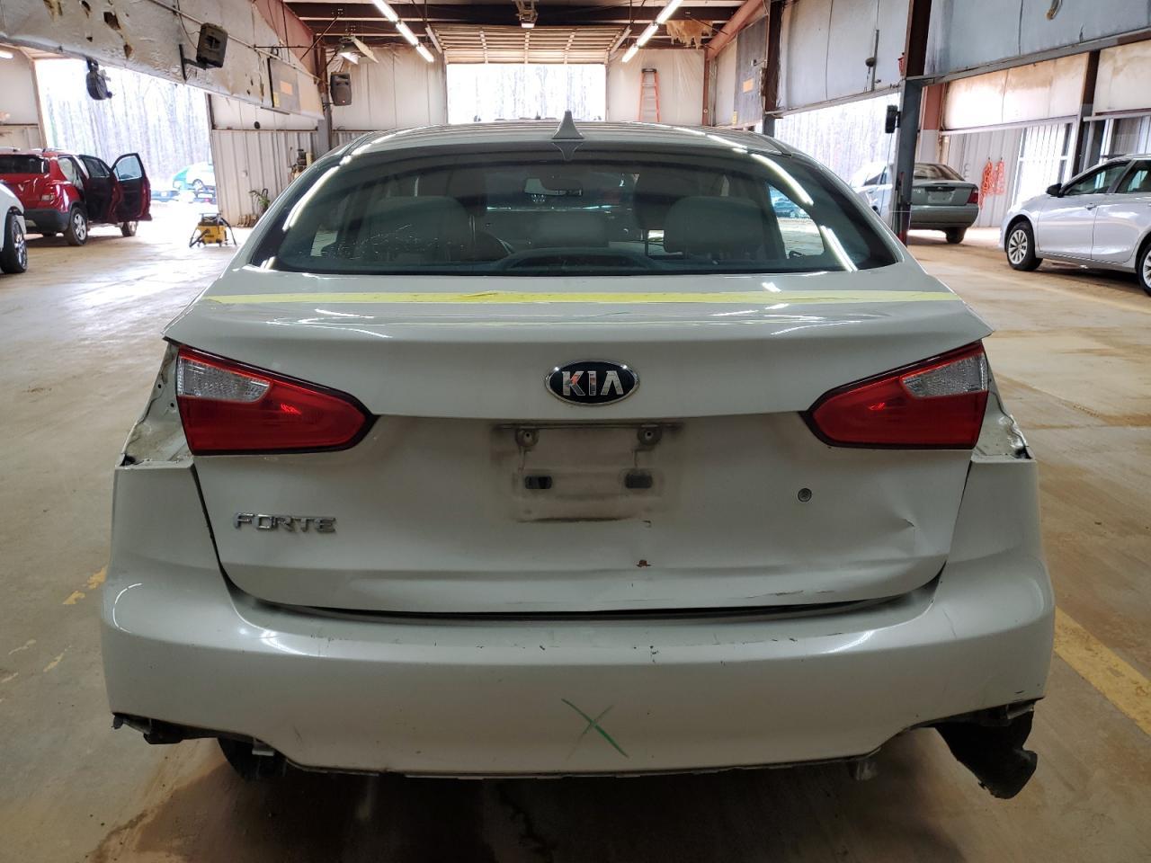 2015 KIA FORTE LX - Фото 6