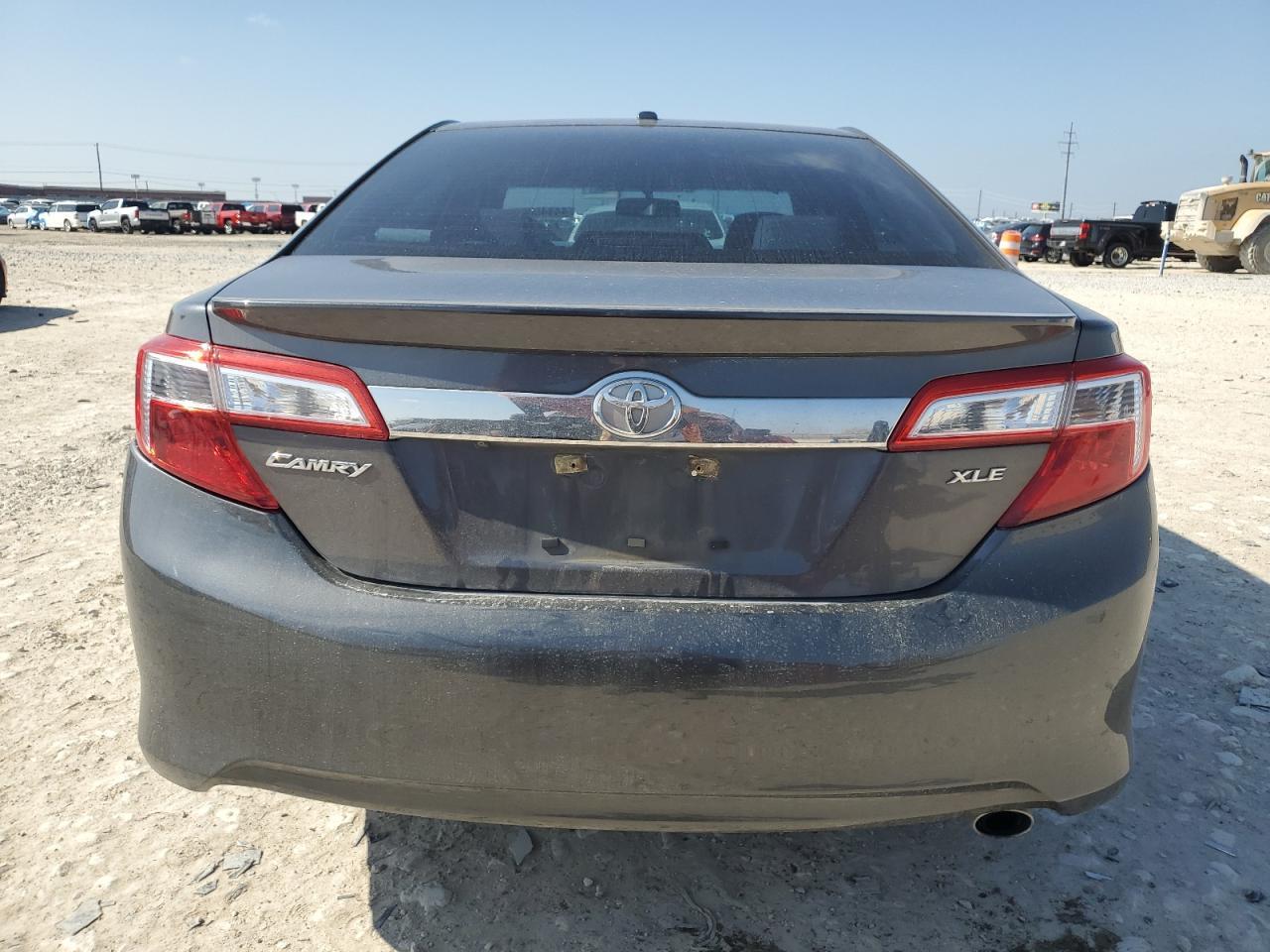2014 TOYOTA CAMRY L - Фото 6