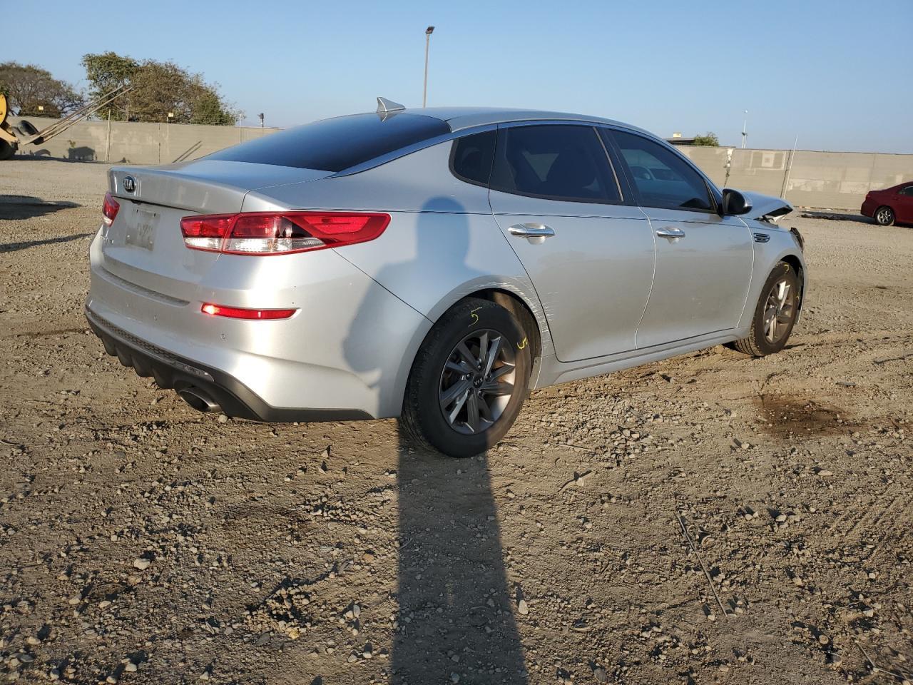 2019 KIA OPTIMA LX - Фото 3