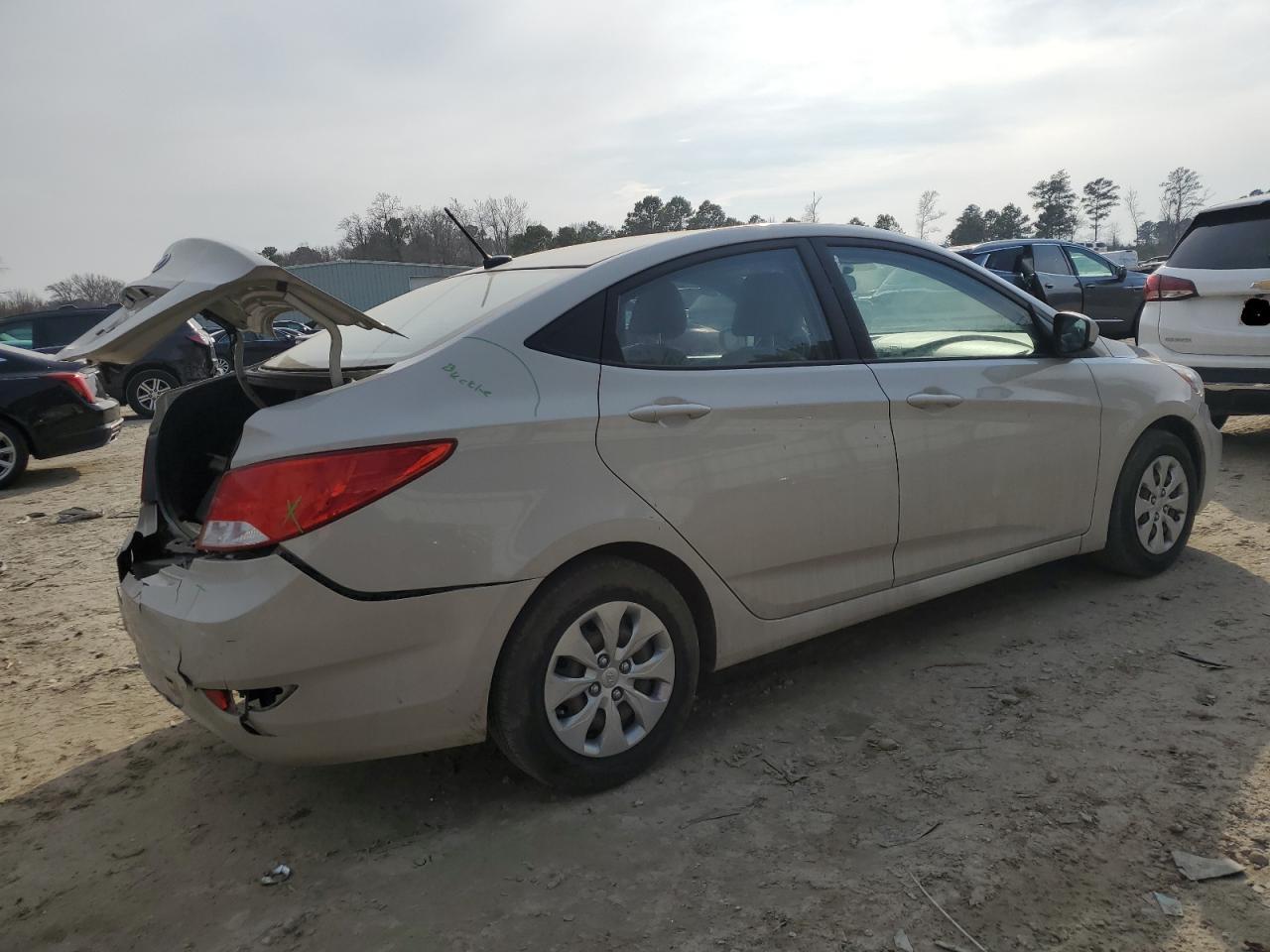 2017 HYUNDAI ACCENT SE - Image 3
