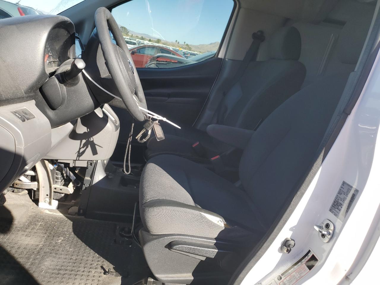 2015 NISSAN NV200 2.5S - Фото 7