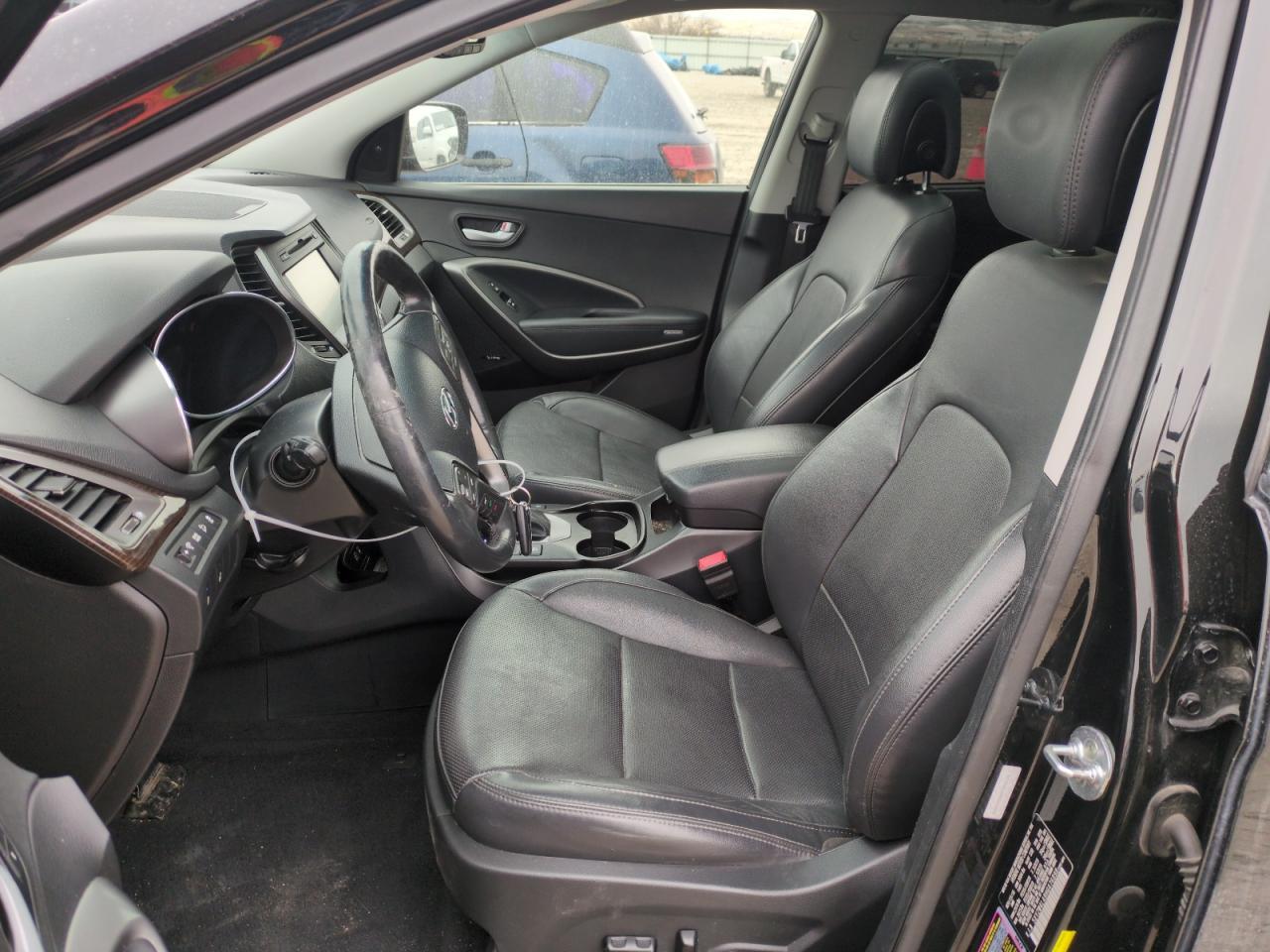 2017 HYUNDAI SANTA FE S - Image 7