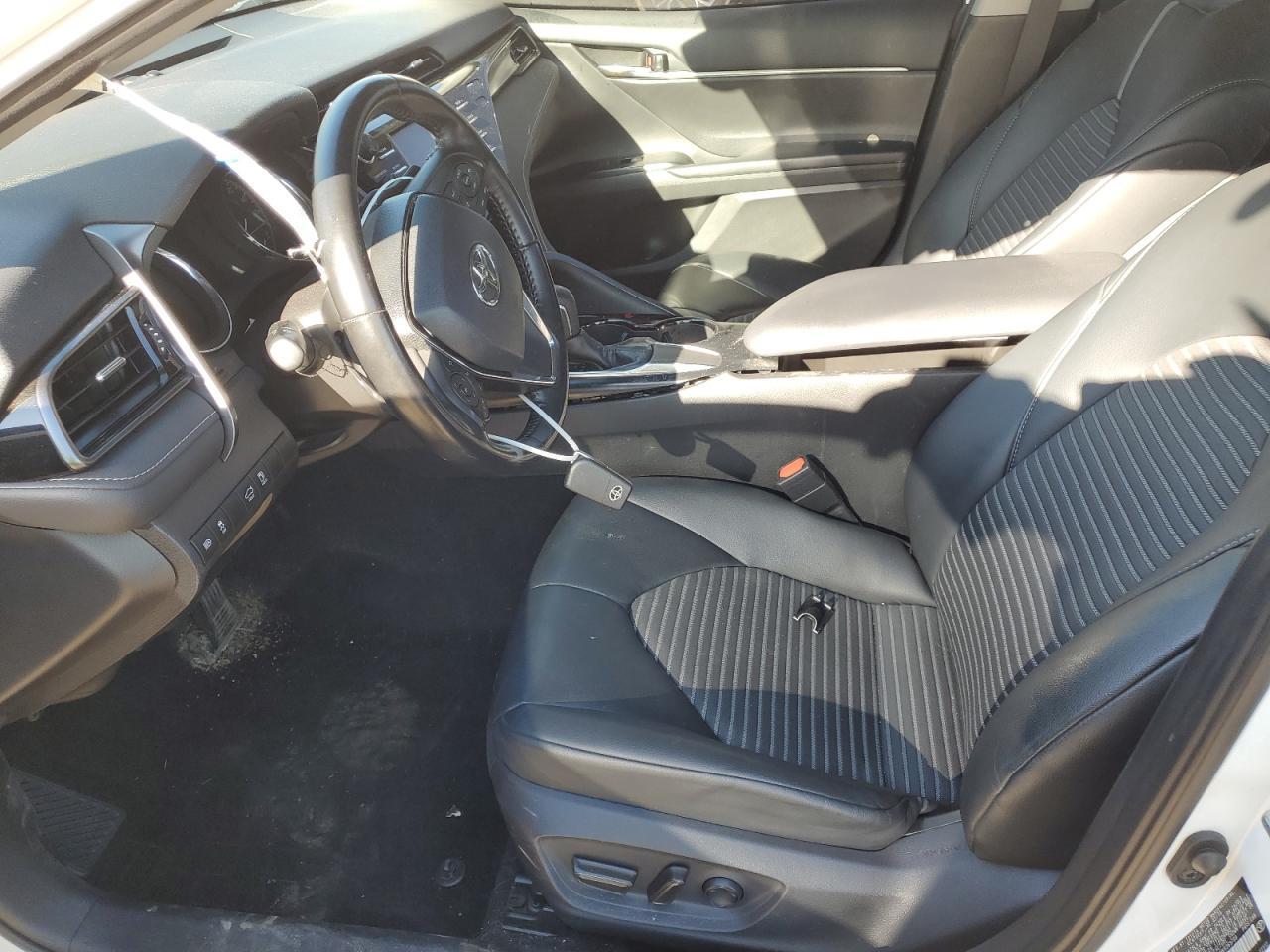 2019 TOYOTA CAMRY L - Image 7