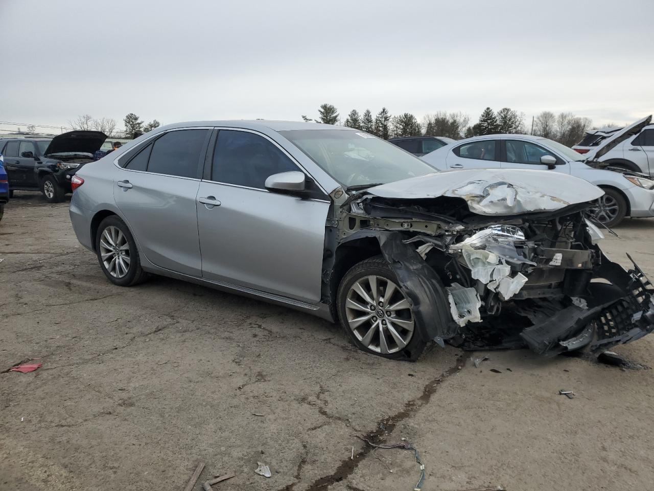 2016 TOYOTA CAMRY LE - Image 4