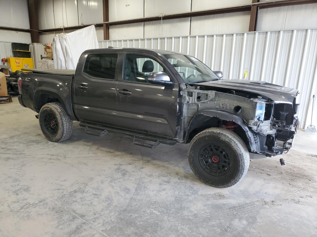 2023 TOYOTA TACOMA DOU - Фото 4