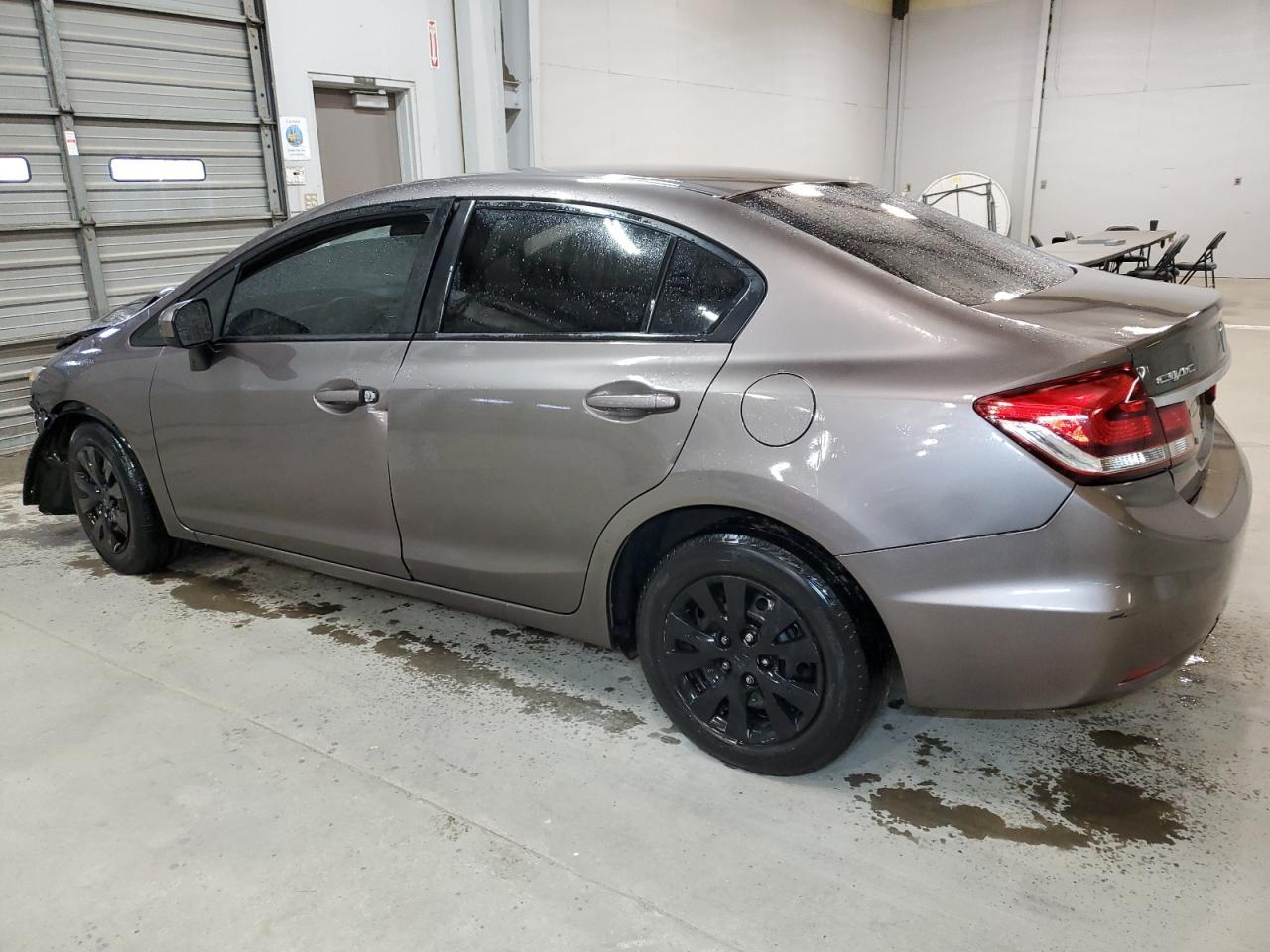 2015 HONDA CIVIC LX - Image 2