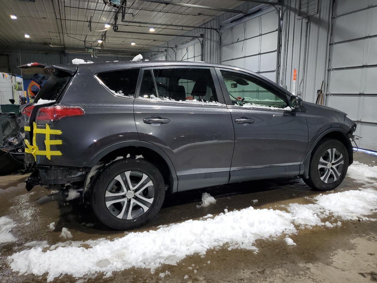 2018 TOYOTA RAV4 LE - Image 3