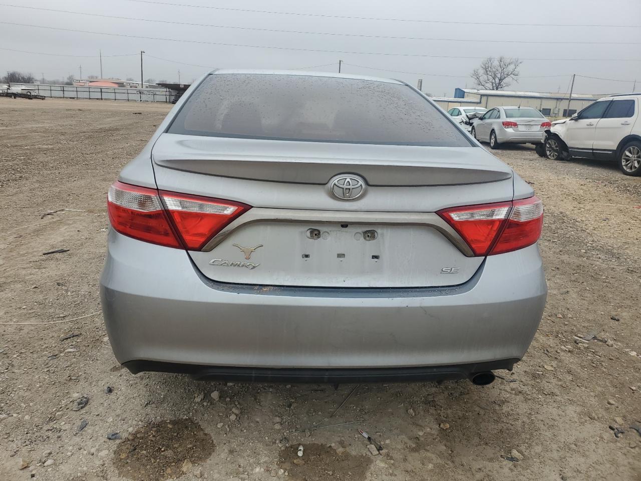 2015 TOYOTA CAMRY LE - Фото 6