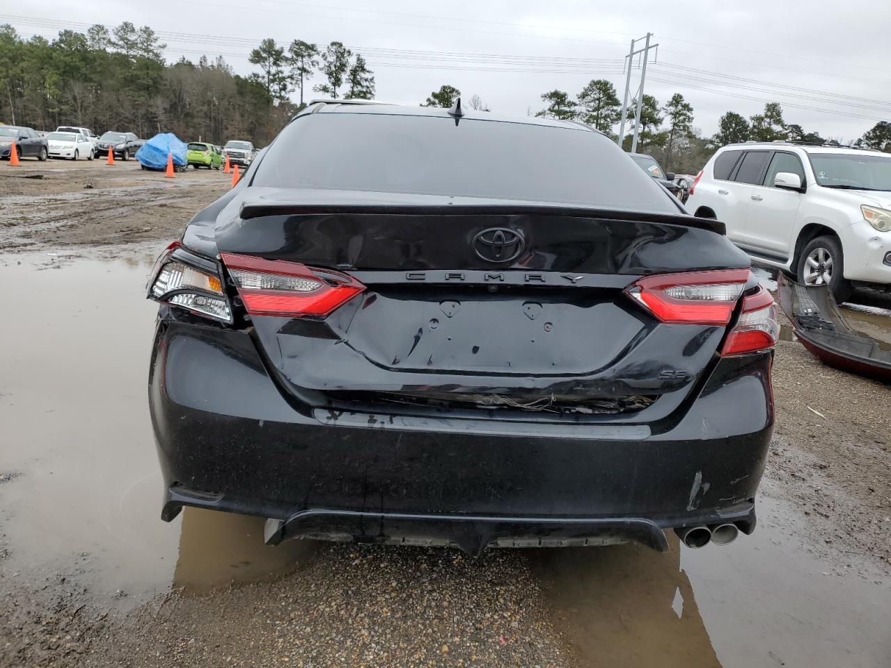 2021 TOYOTA CAMRY SE - Image 6
