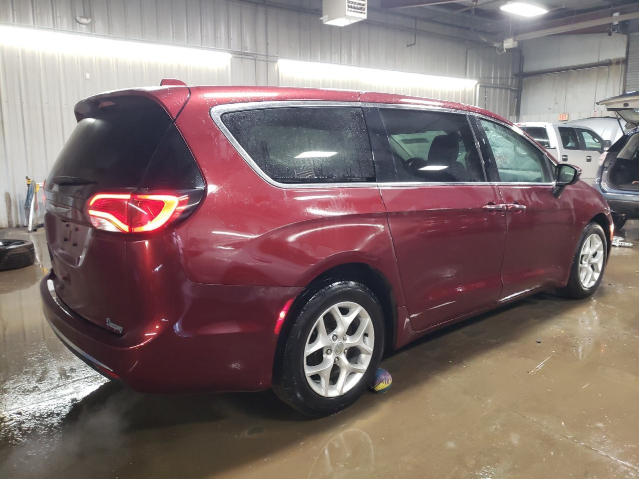 2017 CHRYSLER PACIFICA T - Image 3