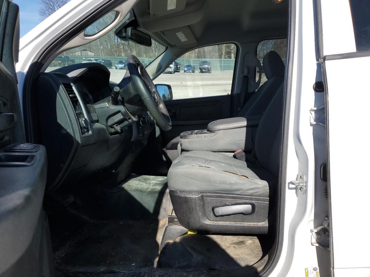 2015 RAM 1500 ST - Image 7