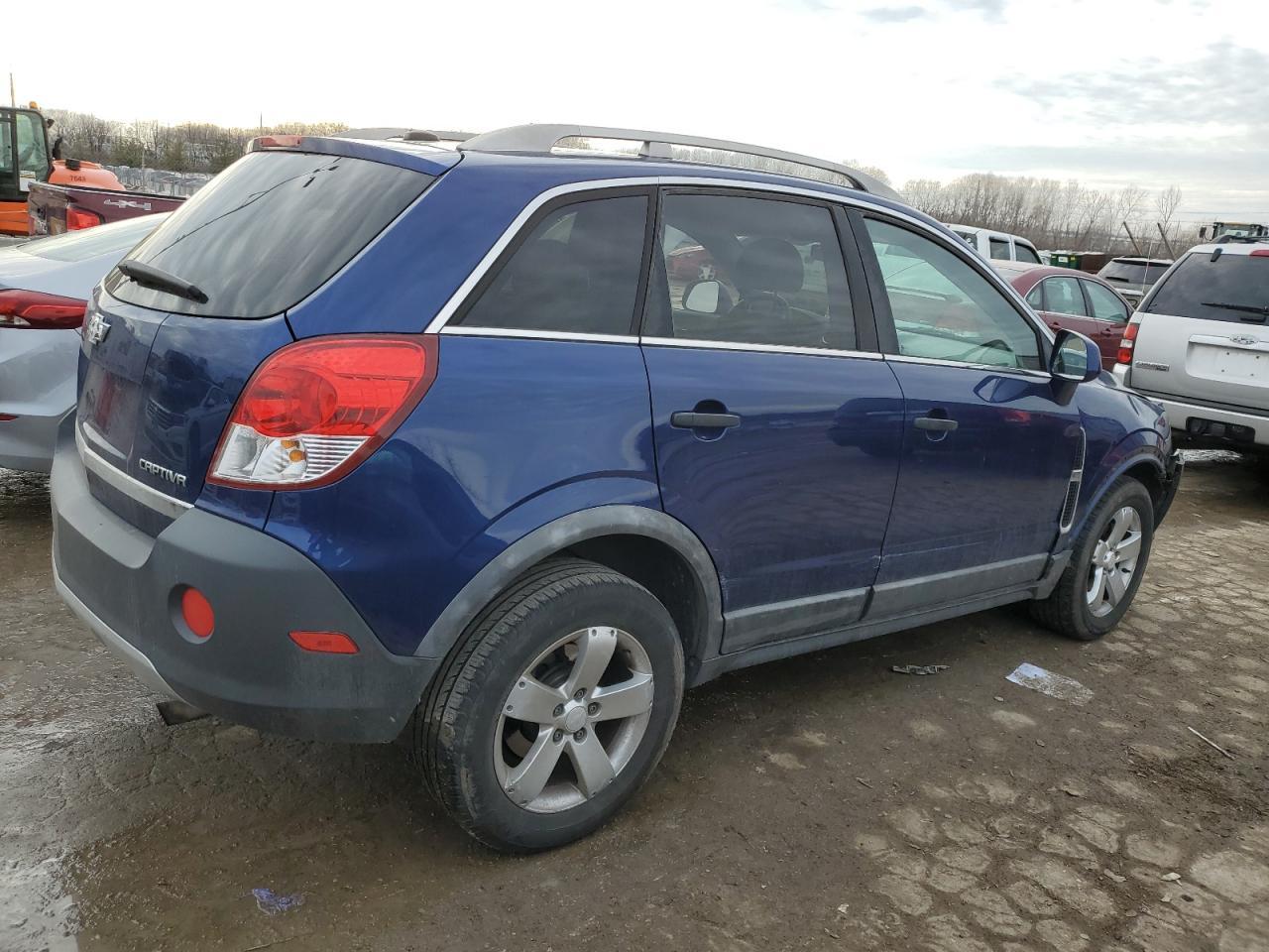 2012 CHEVROLET CAPTIVA SP - Image 3
