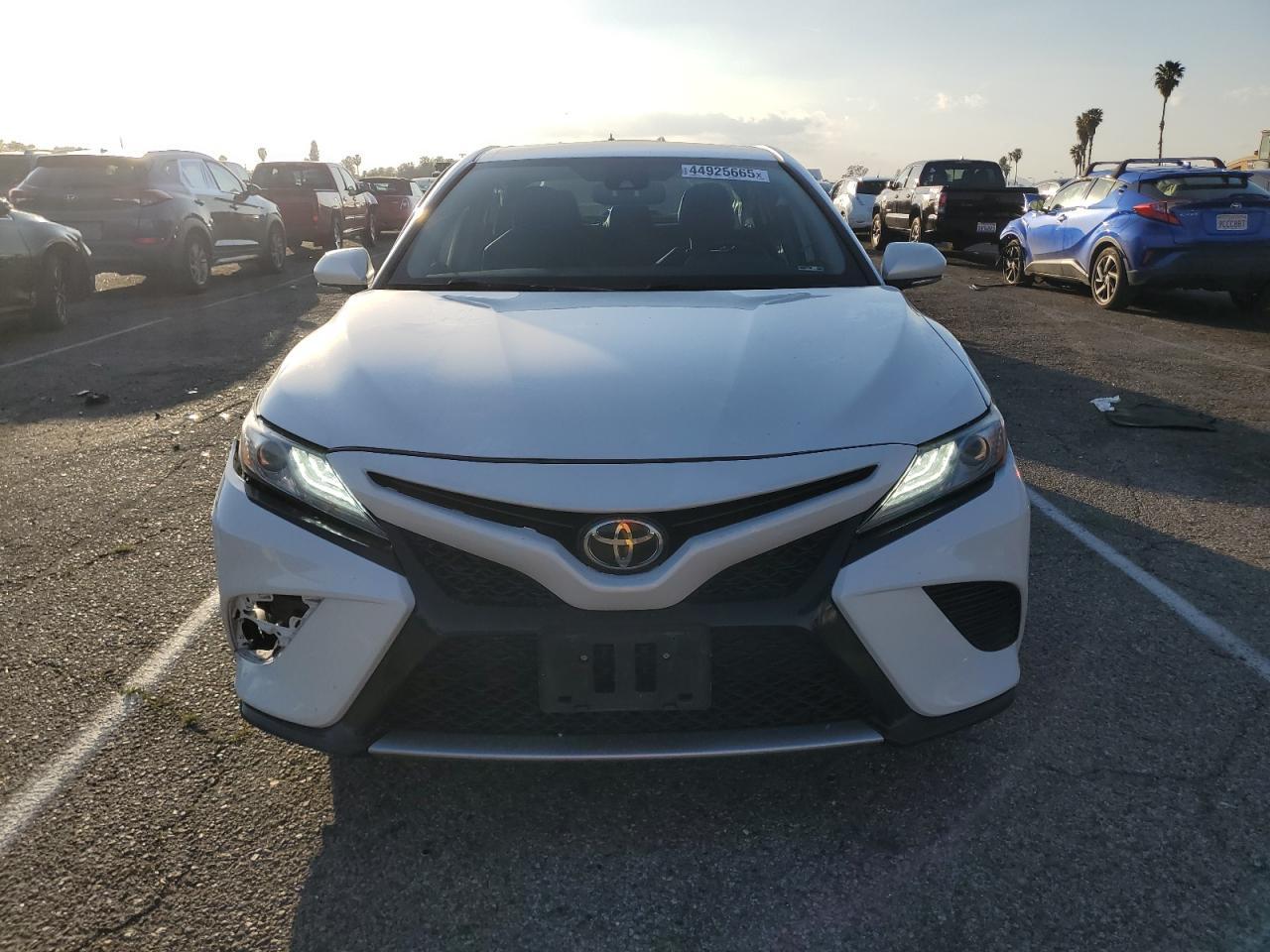 2019 TOYOTA CAMRY XSE - Image 5